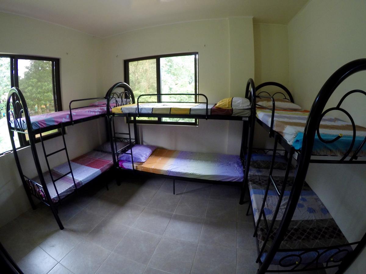 Fat Monkey Hostel Корон Екстериор снимка