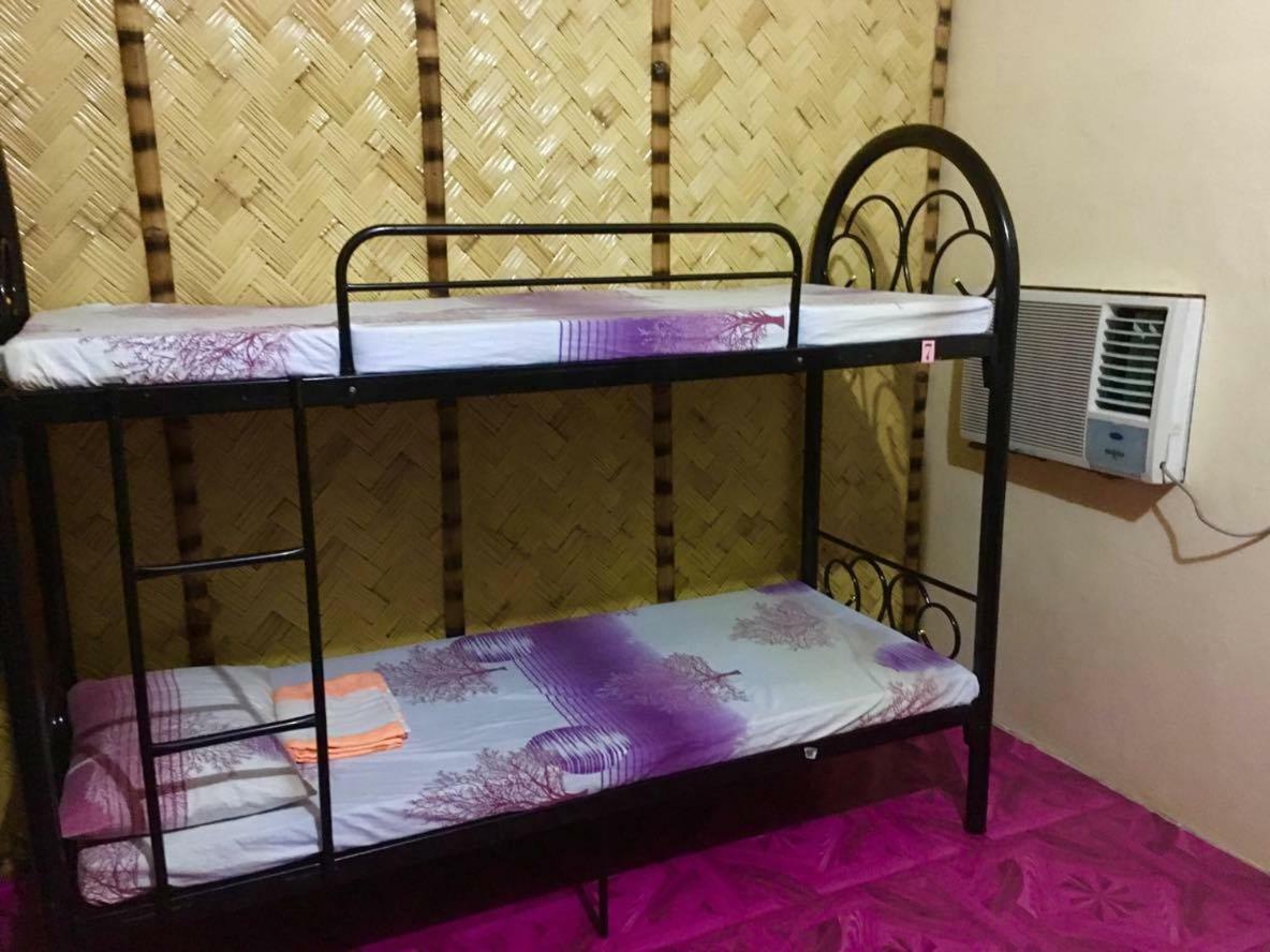 Fat Monkey Hostel Корон Екстериор снимка